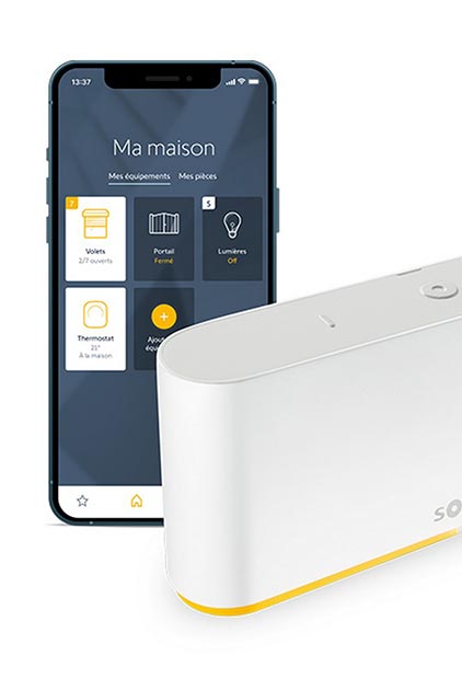 box Tahoma de Somfy et smartphone associé